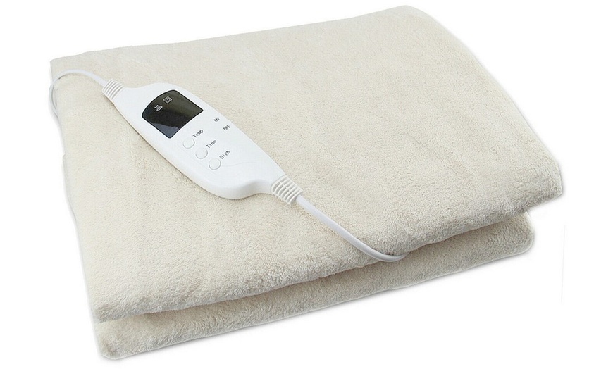 Image 6: Electric Heated Cosy Blanket