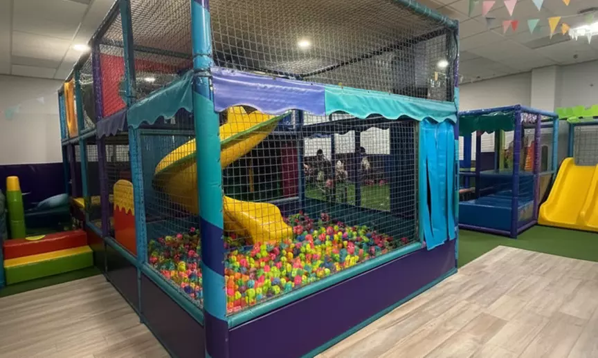 Menú familiar para 2, 3 o 4 personas con postre, café y agua