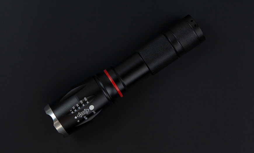 Image 2: Military LED Tactical Flashlight