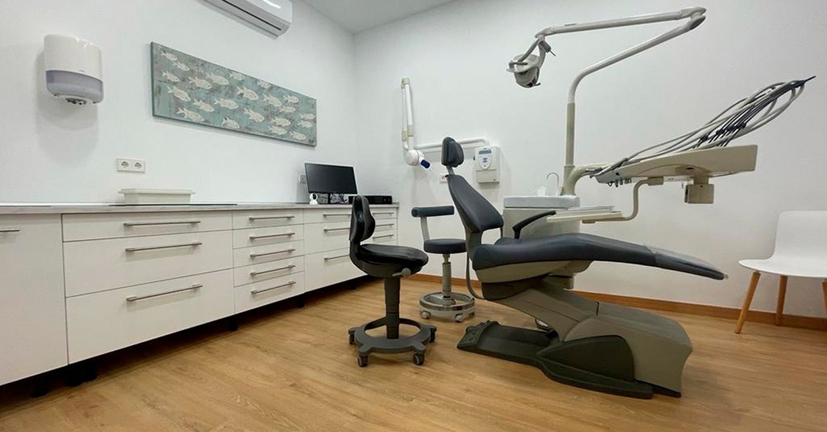 Limpieza bucal con fluorización y radiografía en Palma de Mallorca