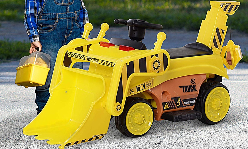 Image 8: HOMCOM Kids' Ride-On Toy Car