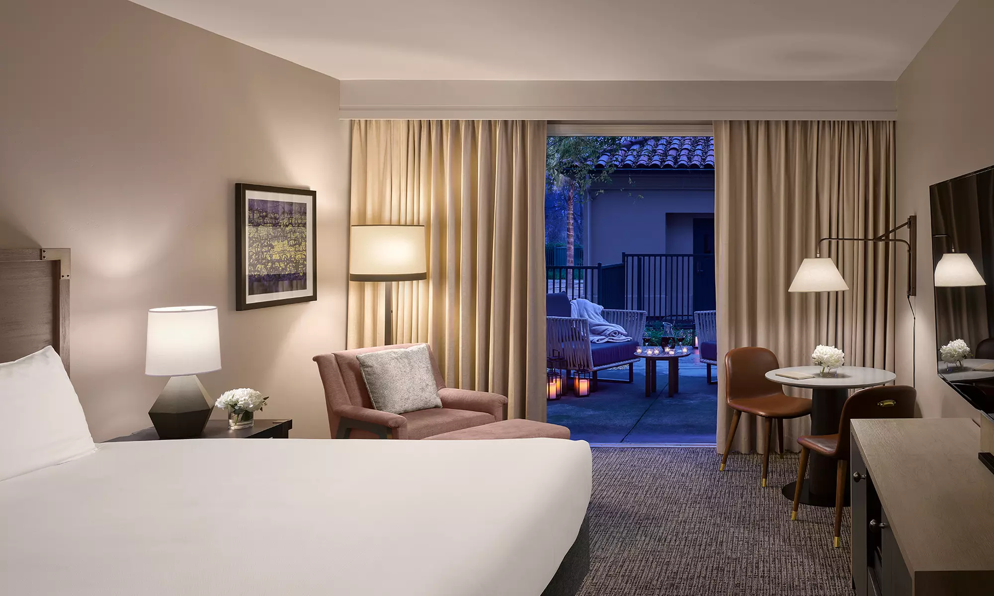 Hotel in California Wine Country with Outdoor Pool & Local Tastings

