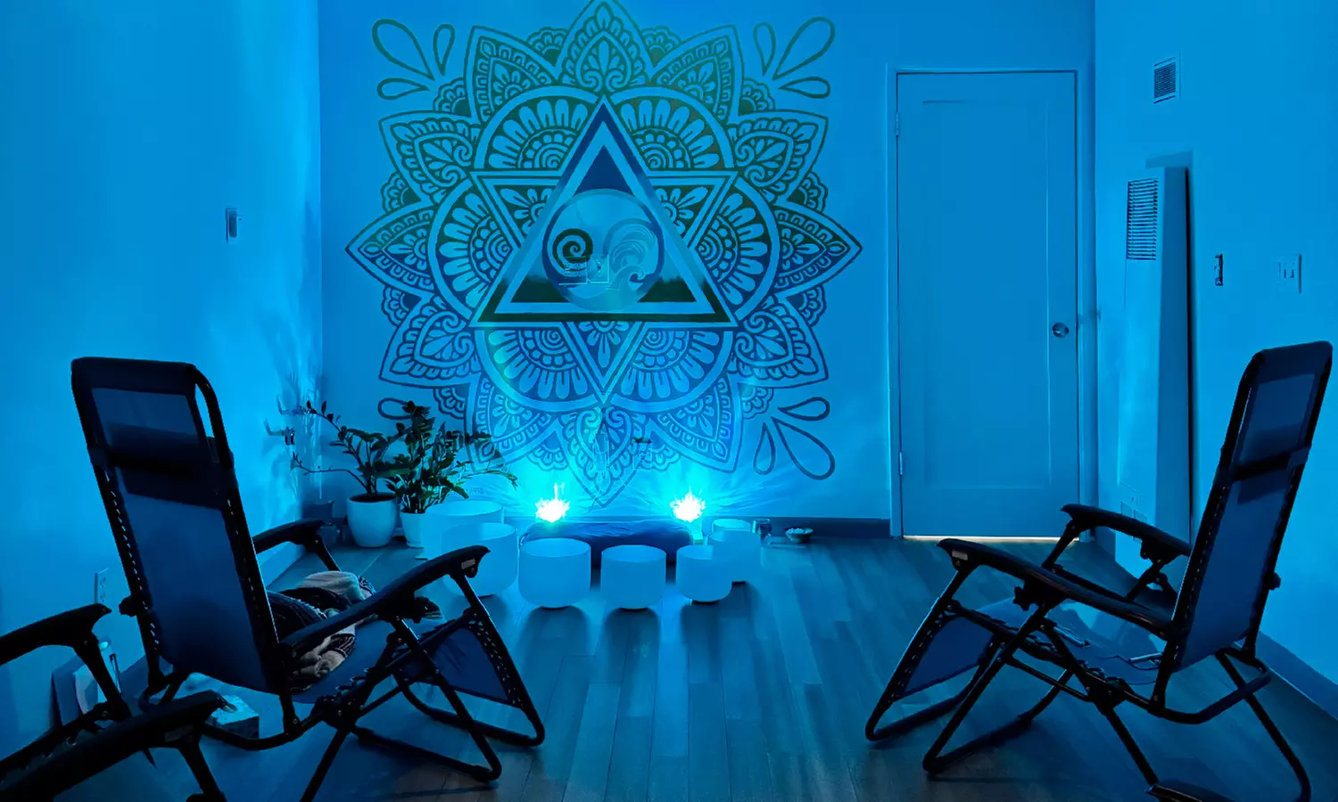 Hypnotic Sound Healing, Meditation & Sound Healing or Yin Yoga & Reiki