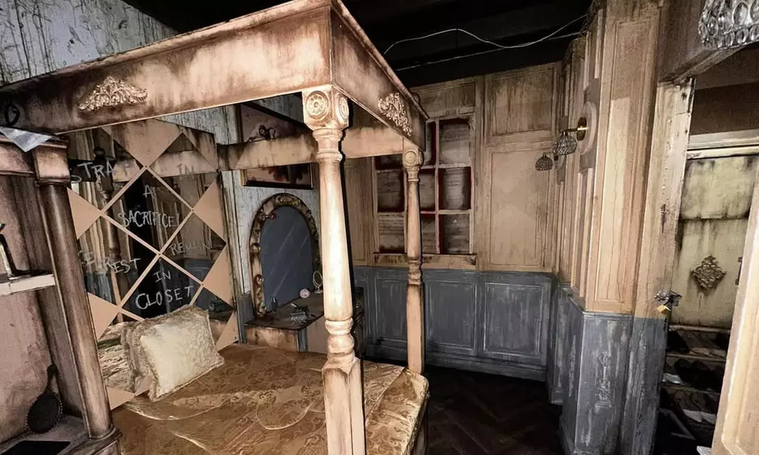 Private Escape Room for upto Eight People on All Days