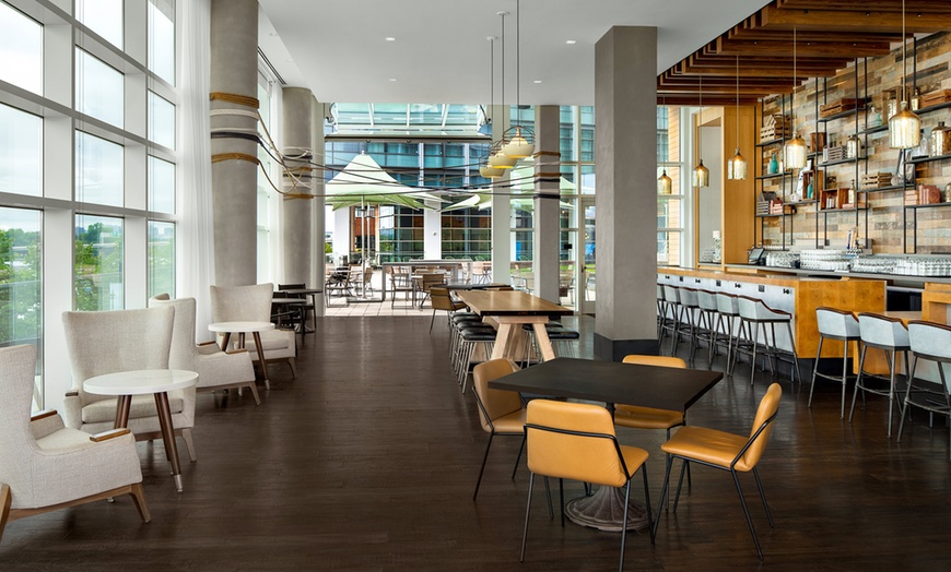 Image 7: Boutique Hotel with Stunning Potomac Views and Central Location