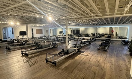 Five Reformer Classes - FLX Move in Glenview