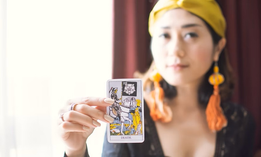 Image 2: Discover Clarity with Psychic and Tarot Card Reading 