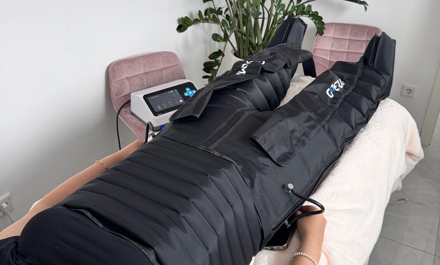 Image 3: 1-6 maschinelle Lymphdrainagen à 30 Min. für Beine oder Bauch