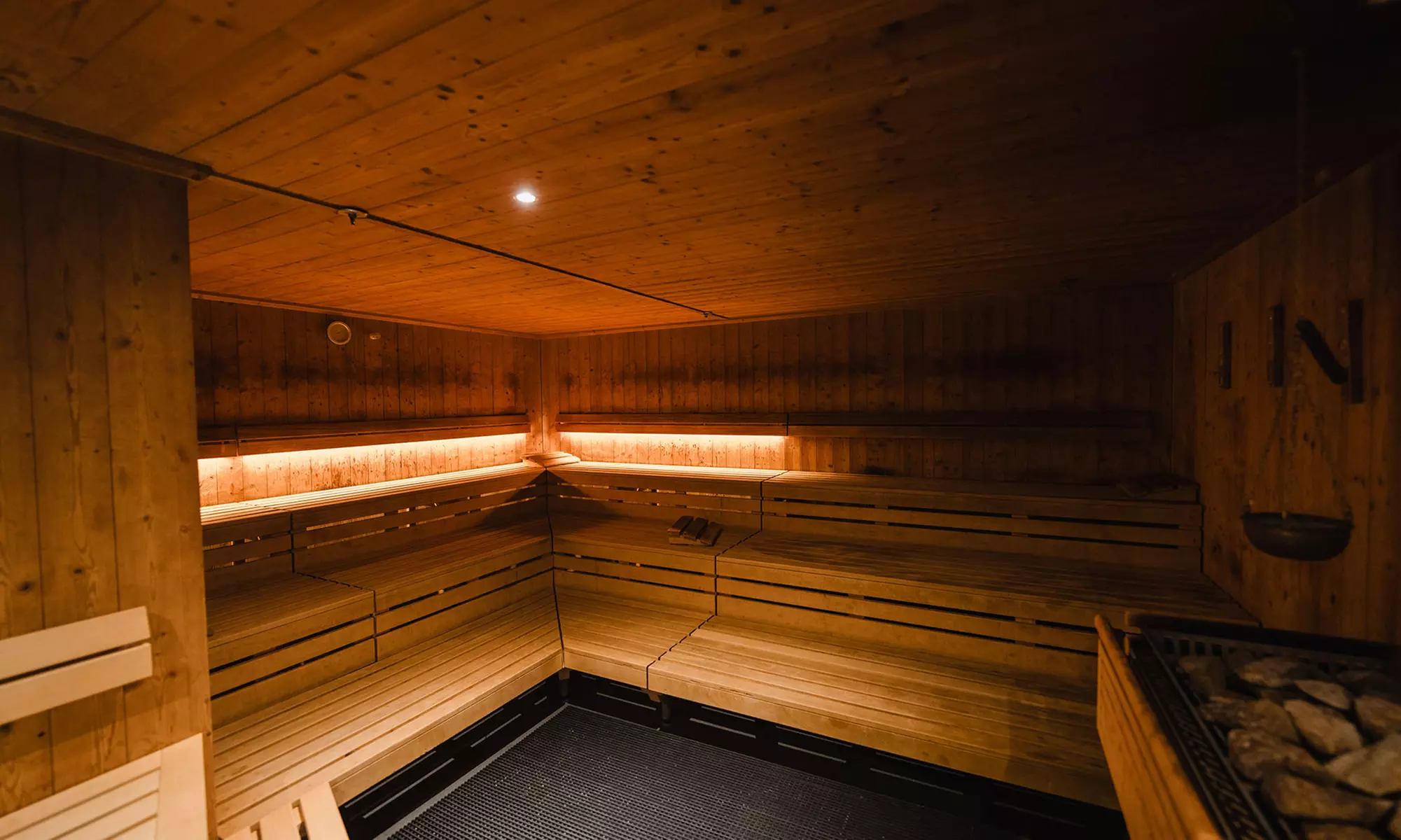 Dein Verwöhn-Moment: Spa Day mit Sauna, Pool, Massage & mehr