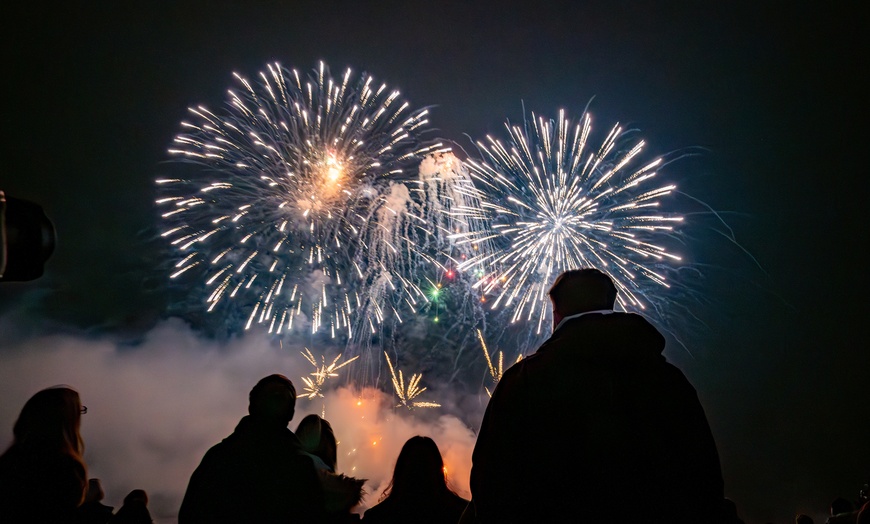 Image 11: Autumn Lights 2025: Fireworks, Music & Family Fun Ticket