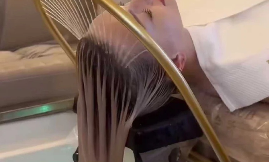 Image 8: 75-Min Luxury Head Spa w/Massage on Upper-Back + Mini-Facial for 1 - 2 (Up To 54% Off)at Wonderland Healing SPA