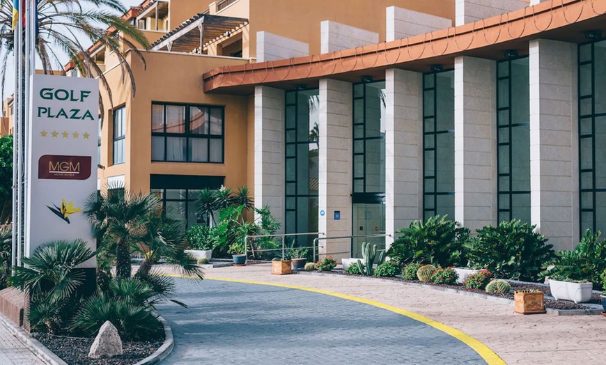 Image 12: Daypass con almuerzo, bebidas ilimitadas y opción a cama balinesa