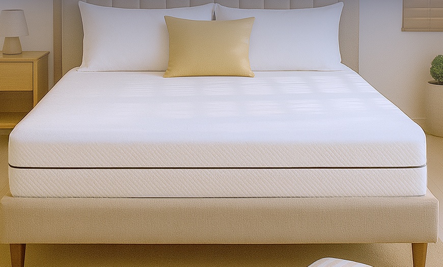 Image 5: Matelas en mousse orthopédique et hypoallergénique The White Stones