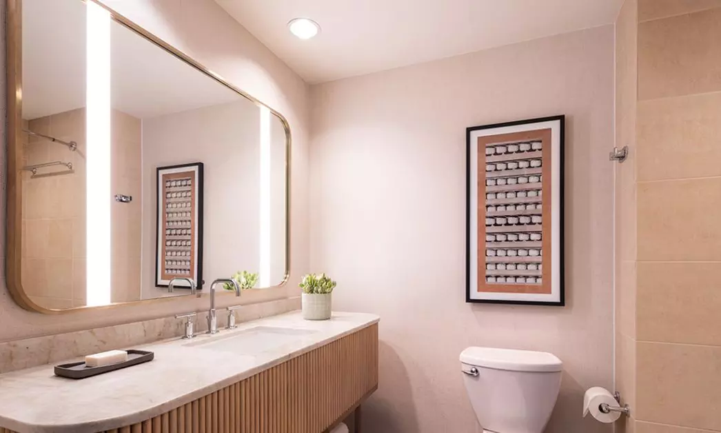 Member's Only: 4-Star Omni Hotel in San Diego's Gaslamp Quarter