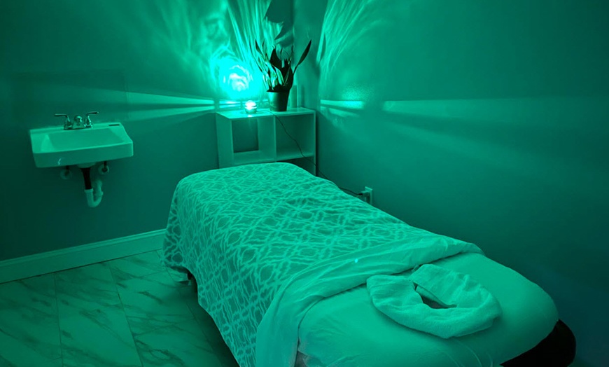 Image 2: 30 or 60-Min Signature Head Spa or Solo/Couple Head & Scalp Therapy