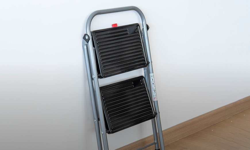 Image 4: Scala pieghevole in metallo