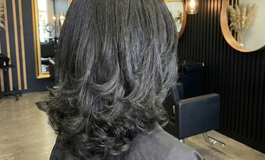Image 3: Cut with Single-Process Color, Partial Highlights and Toner and More