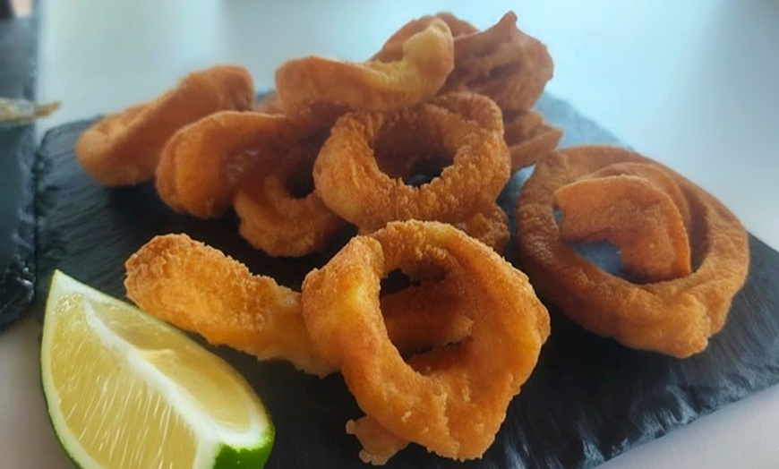 Image 11: Plan Beach con vistas al mar y opciones de menú para 2 o 4 personas