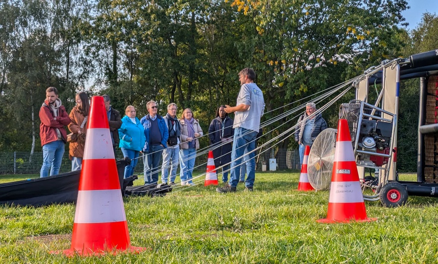 Image 9: België van Boven: ballonvaart van 1 uur + glas cava en hapjes