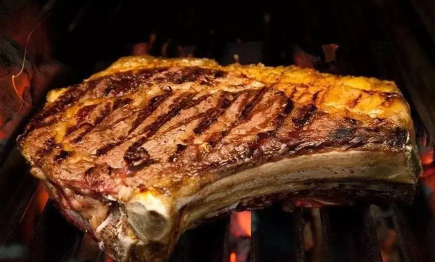Image 1: Menú de carne a la brasa a elegir entre clásico o prémium para 2 o 4 