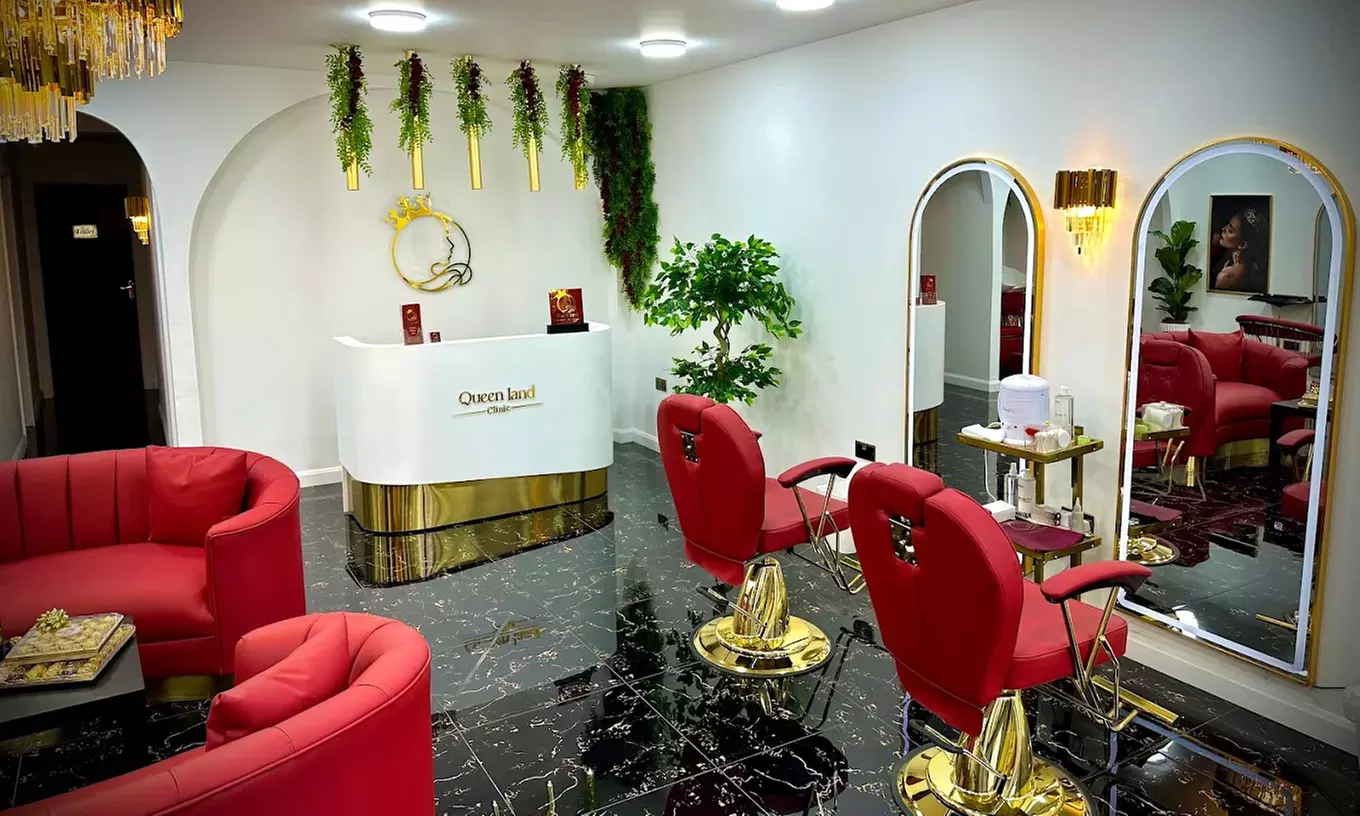 Up to 50% Off on Salon - Hair Colour / Highlights at Queen Land Clinic