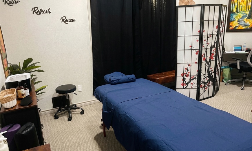 Image 2: Relax with a 60- or 90-Minute Swedish or Deep Tissue Massage