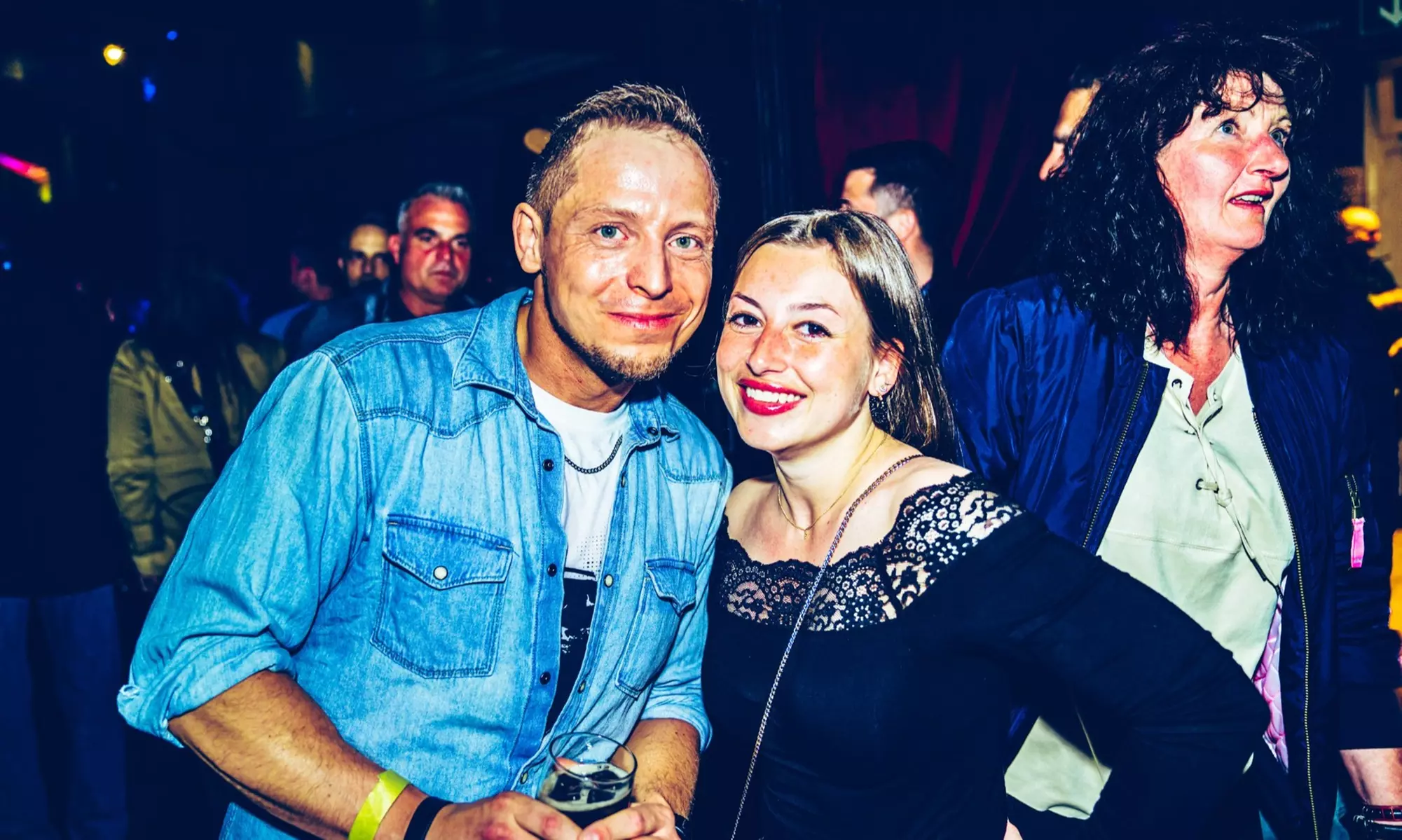 Finde dein perfektes Match: Gemütliches Speed-Dating in Top Locations