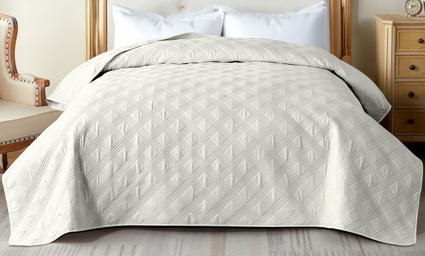 Image 4: Couvre-lit léger matelassé "Birmingham" en satin