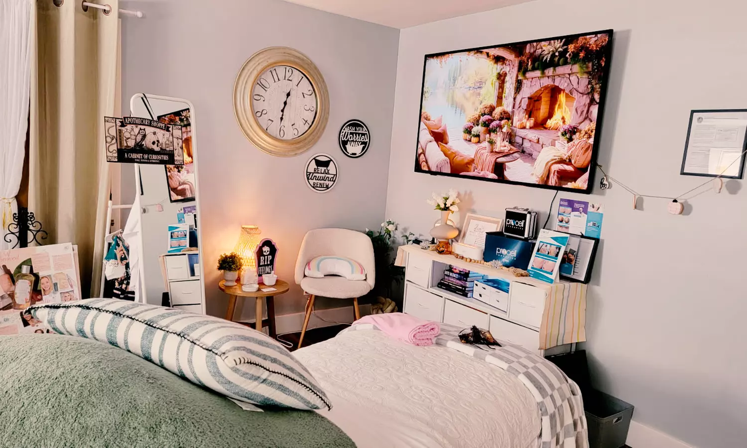 Non-Invasive Body Contouring with Red Light Therapy Sessions