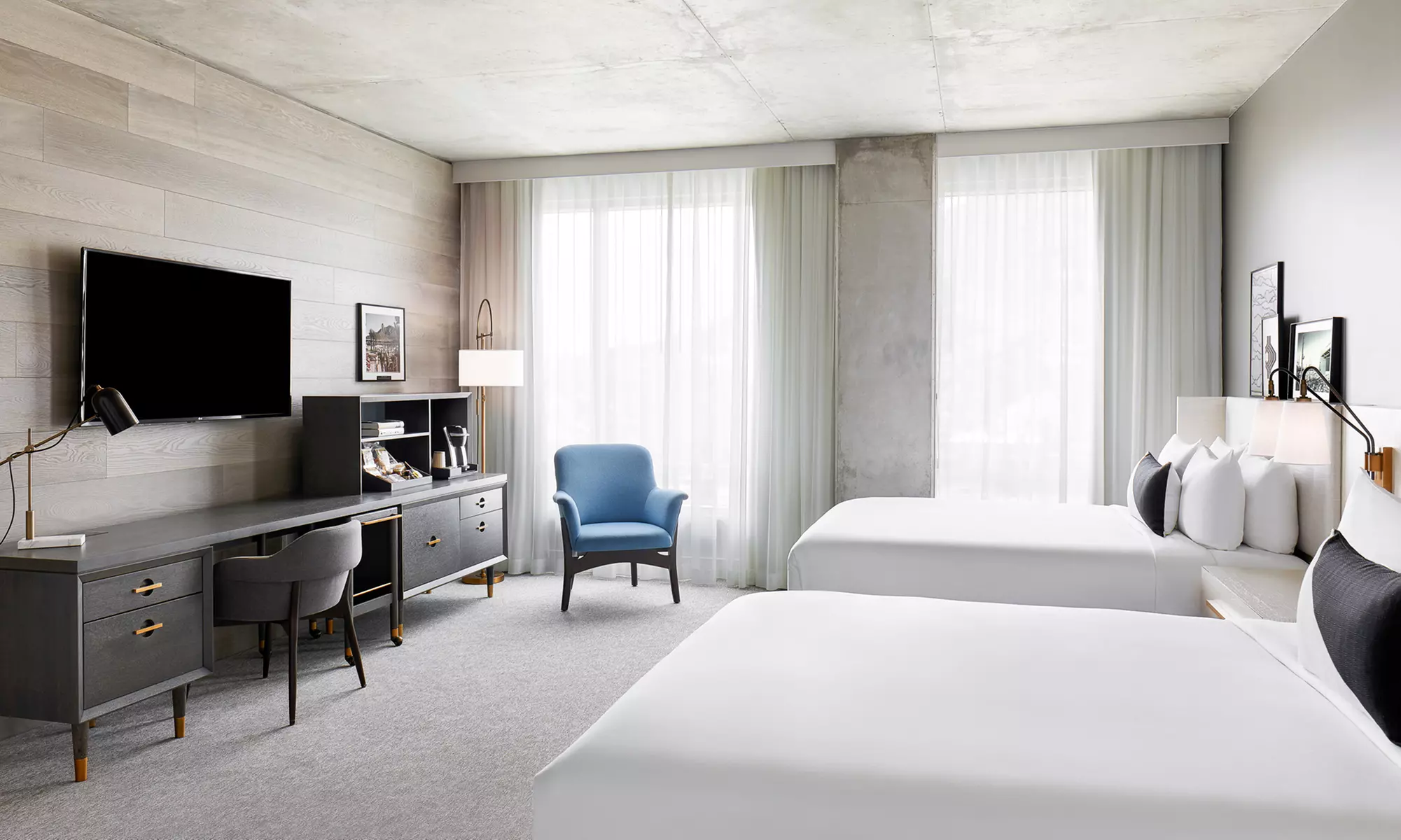 Member Pricing: 4-star Hotel in Camelback Foothills with Pools, Golf