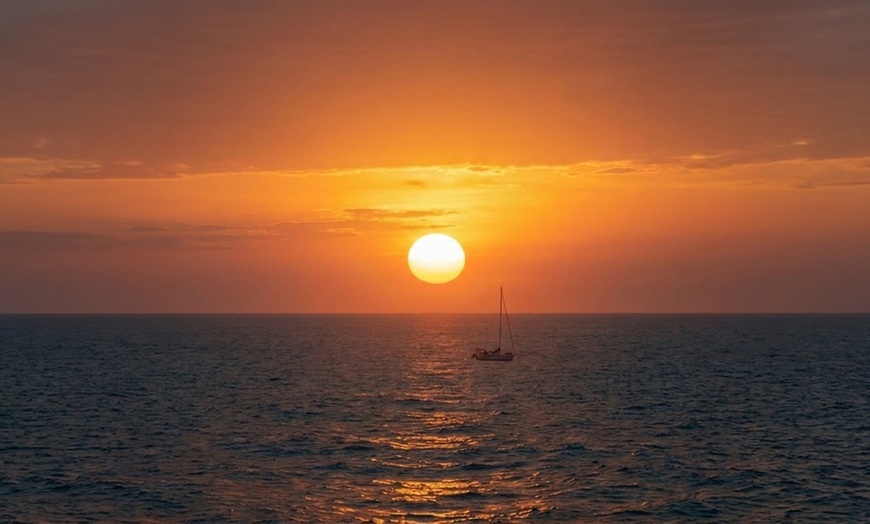 Image 4: Custom Boat Tours: Sunset Cruises, Sandbar & Snorkel Trips for Upto 10