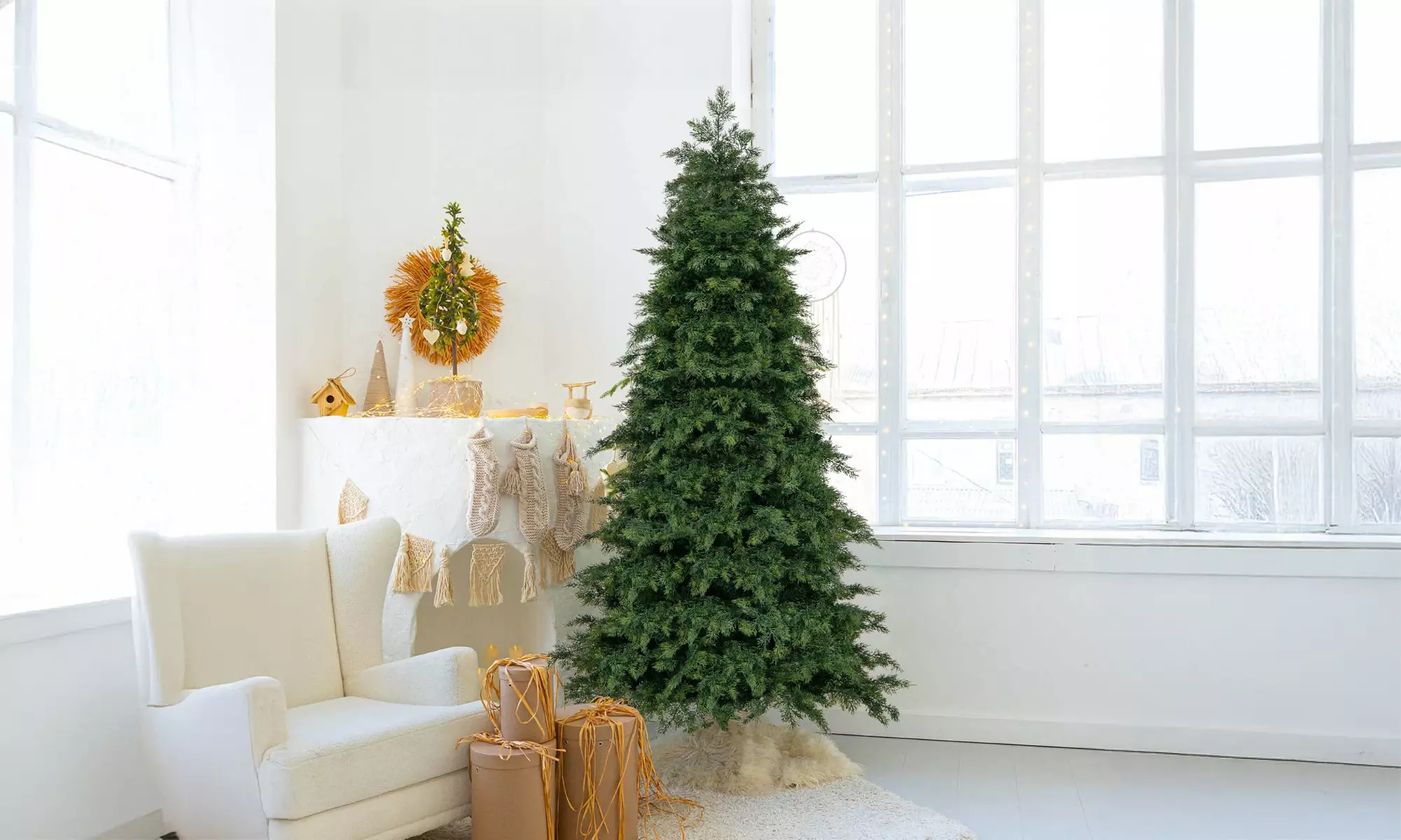 Costway 6/7.5 FT Artificial Xmas Tree with PE PVC Branch Tips & Metal Stand