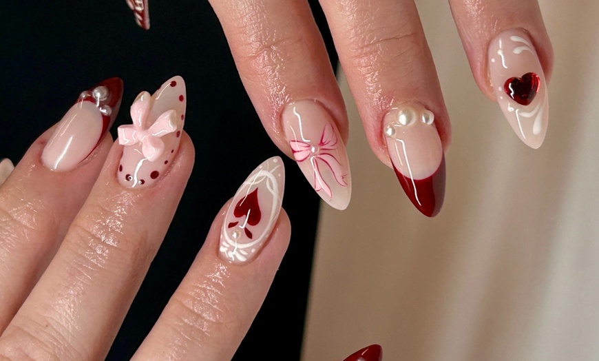 Image 4: Get a Structured Manicure With Soft or Hard Gel for Elegant Nails