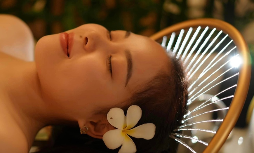 Image 1: Head-to-Toe Glow: Luxe Scalp & Facial Therapy Packages
