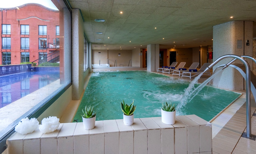 Image 14: Bienestar de lujo: spa para 2 con opción a masaje y menú en resort 4*