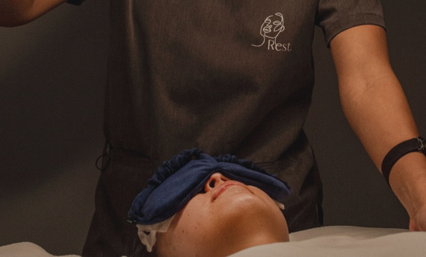 Image 2: Facial & Massage Relaxation