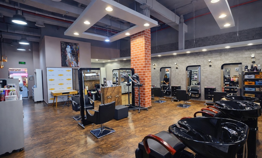 Image 5: Ramadan Special Offer at Mad Lillies Salon: Choice of 1 Beauty Service