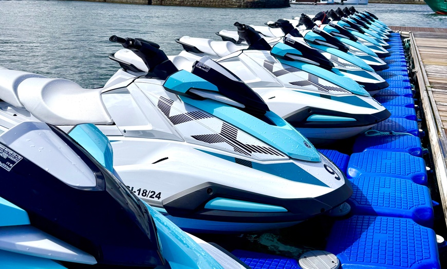 Image 3: Excursión de 30 o 60 minutos en moto de agua con opción a paddle surf