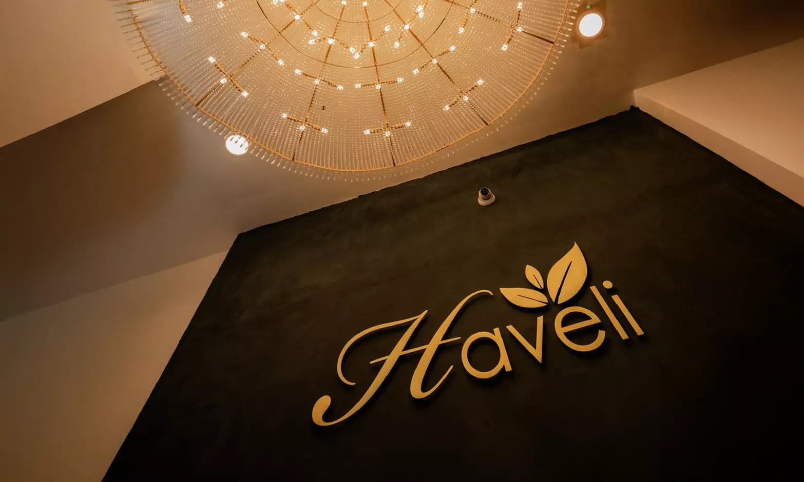 Delightful Meal Awaits: Starter, Main and Rice or Naan for 1, 2 or 4