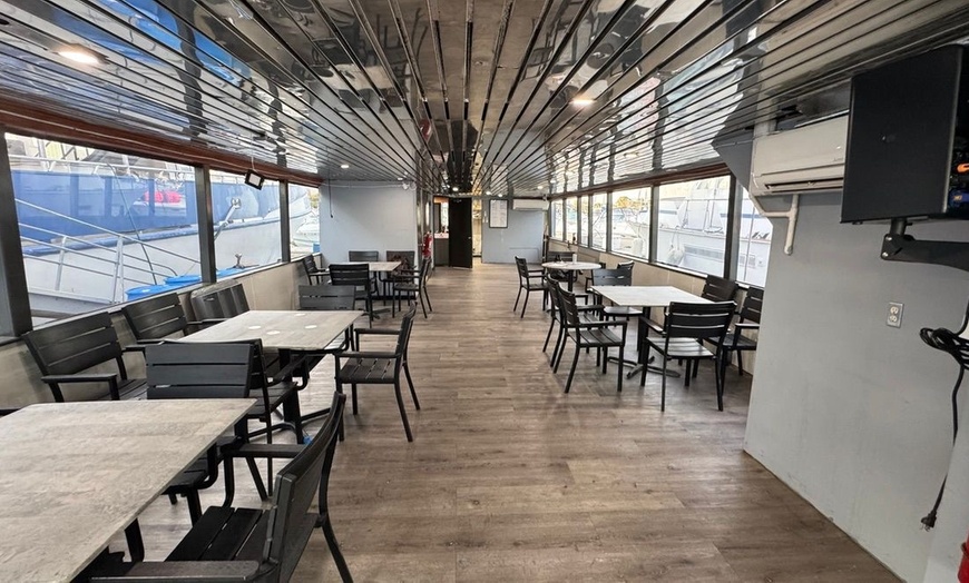 Image 3: Open Air Party Boat Cruise with Live DJ – Chicago