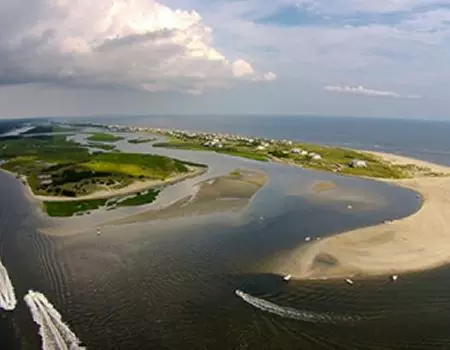 One or Two Hours of Private Scenic Boat Tours for Up to 6 People