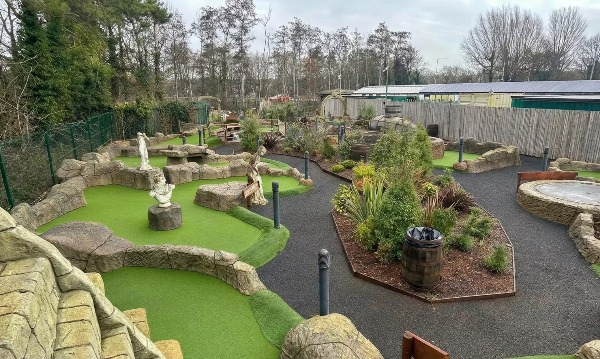 Adventure Golf 18 Holes - Single Adult (16+), Child(4-15) Ticket
