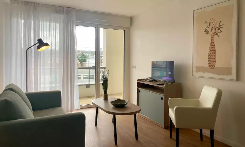 Saint-Maur-des-Fossés: 1-Schlafzimmer-Apartment opt. Frühstück