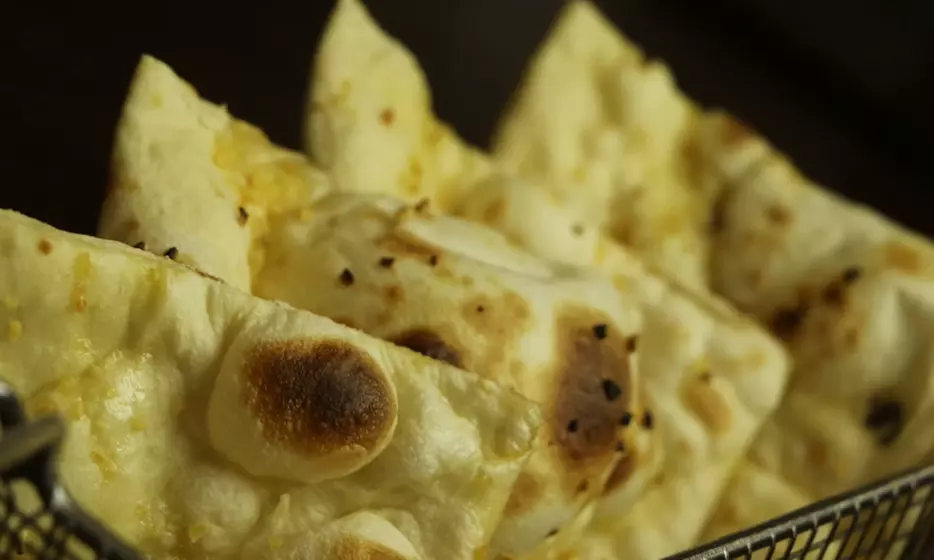 3-Course Indian Feast with Wine/Drink/Dessert for 2, 4, or 6 People!