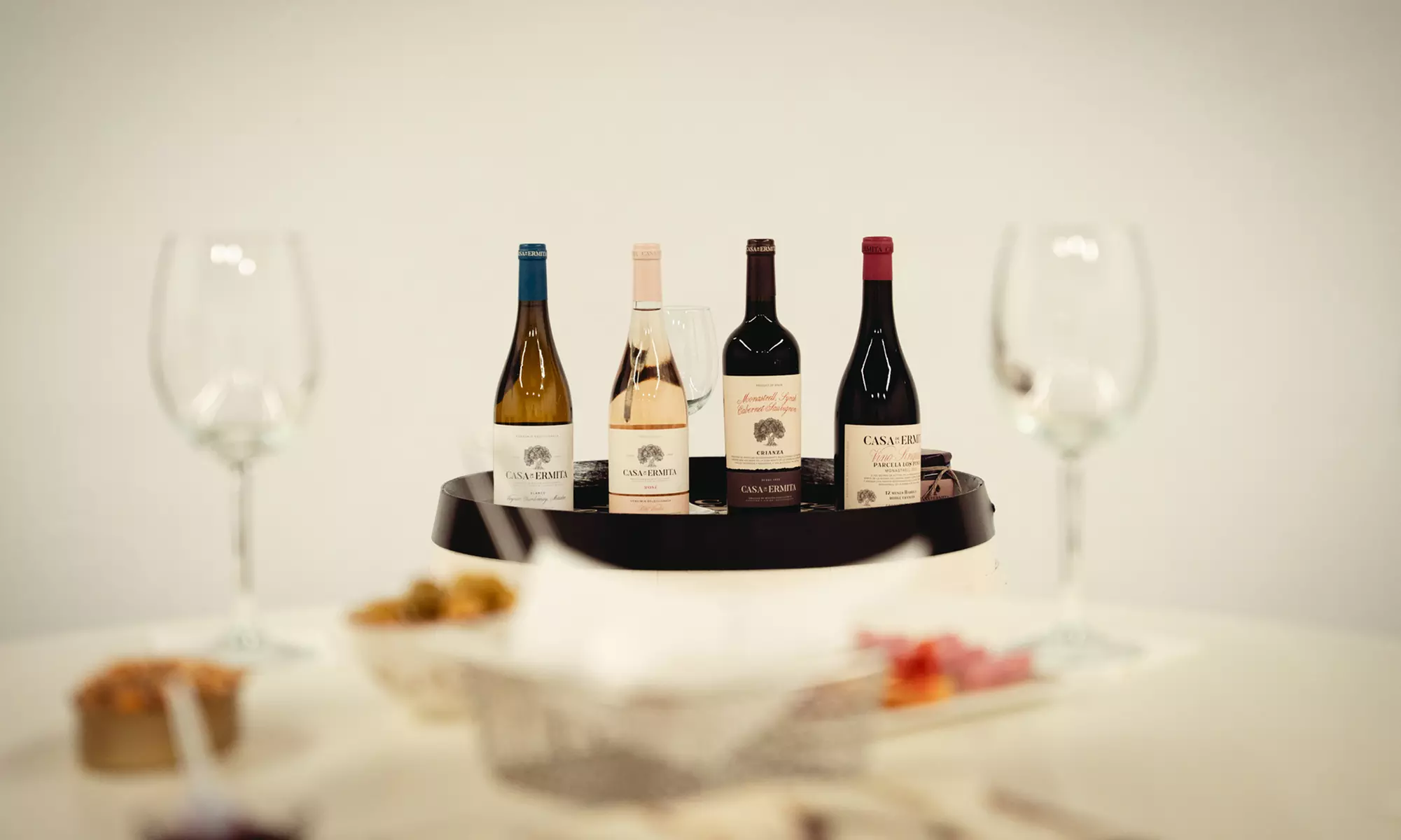 Experiencia de cata de vinos a elegir para 2 con picoteo y botella