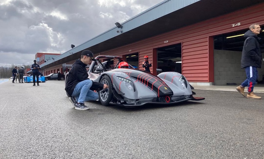 Image 5: Formuła 1 na torze: przejażdżki Bolidem Radical SR3 