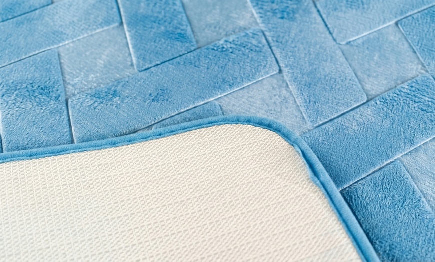 Image 6: Set di 3 tappeti bagno memory antiscivolo