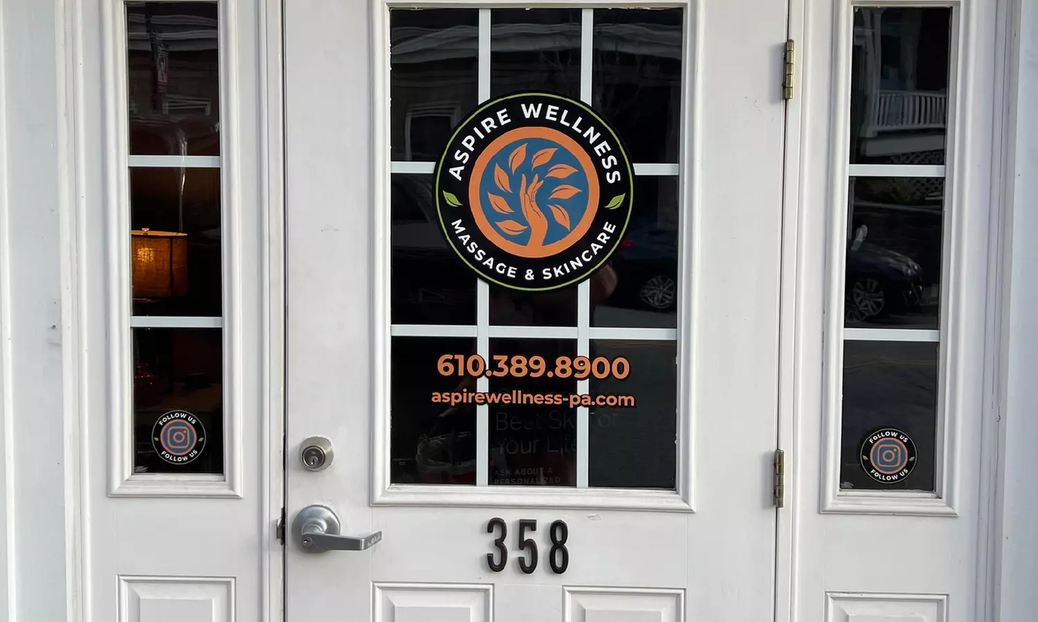 Masssages with Hot Towels, Aromatherapy and Optional Hot Stones 