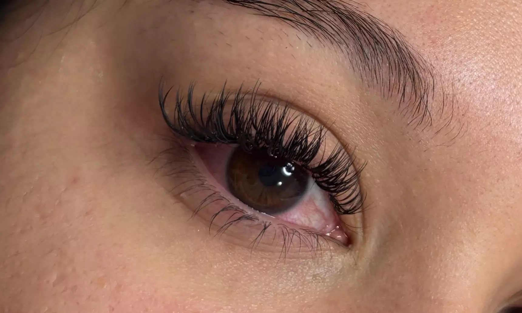 Full Set of Volume Lash Extensions/Wet Style Lashes w/ Optional Fill