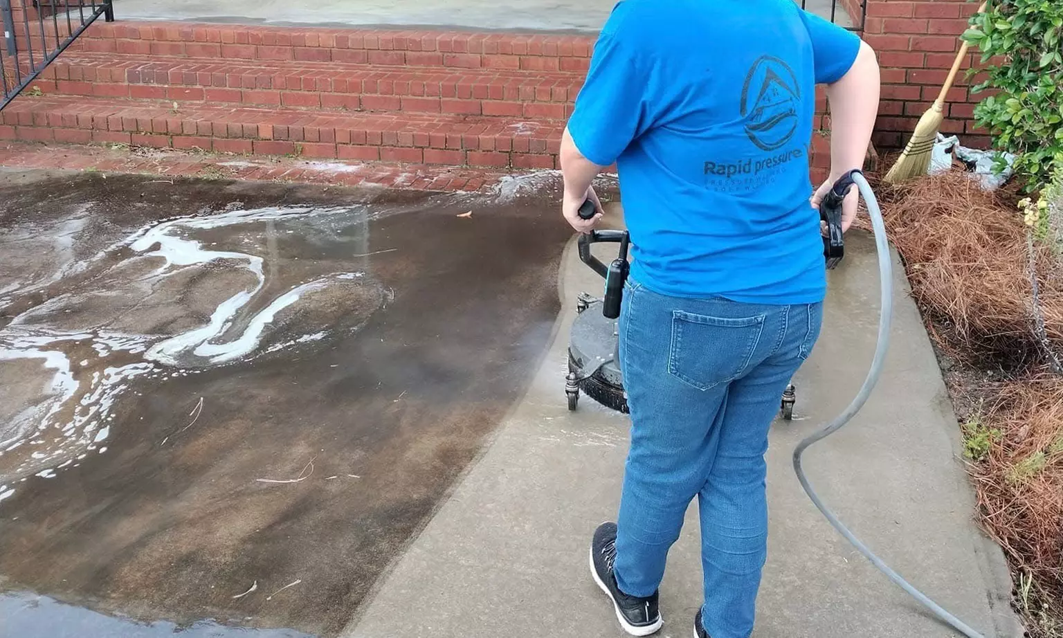 Softwash Average or Large Homes, Exterior Driveway, or Power Washing